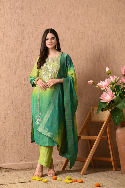 Green Glamour Kurta Set