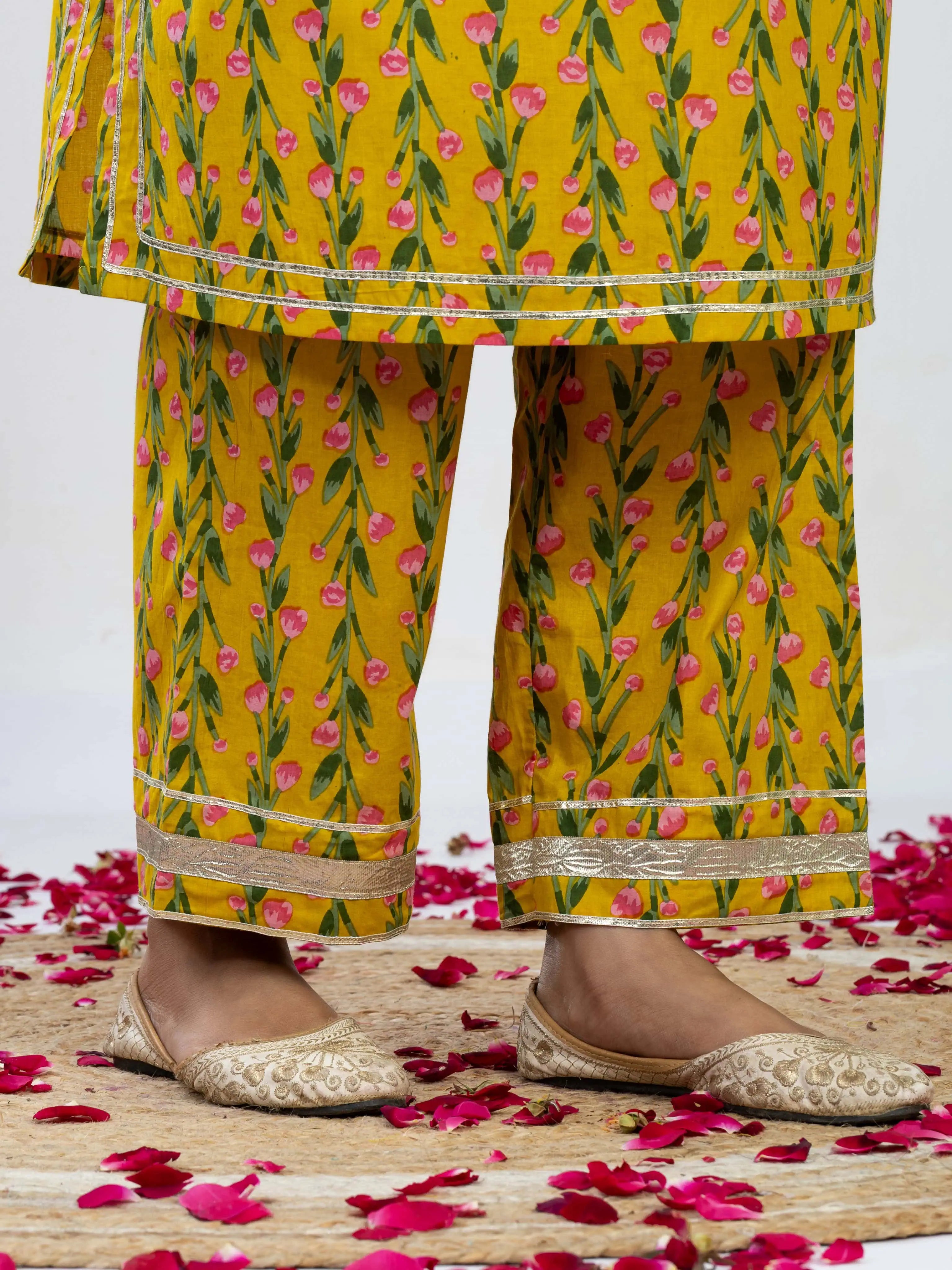 रंगत रानी | Handmade Royal Mustard Yellow Floral Kurta Set with Cotton Dupatta