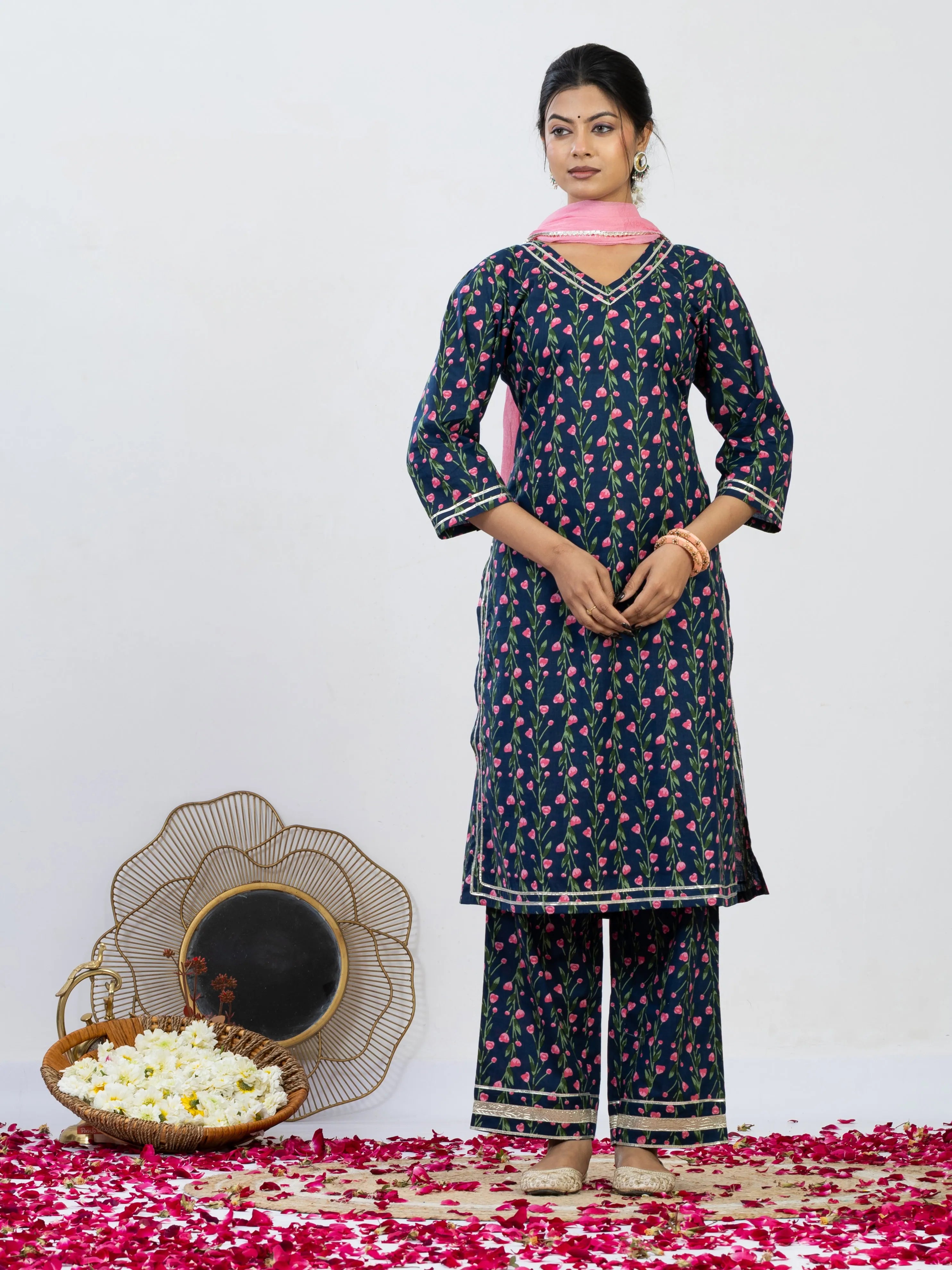 गुलरंग | Handmade Pure Cotton V-Neck Kurta Set with Chiffon Dupatta