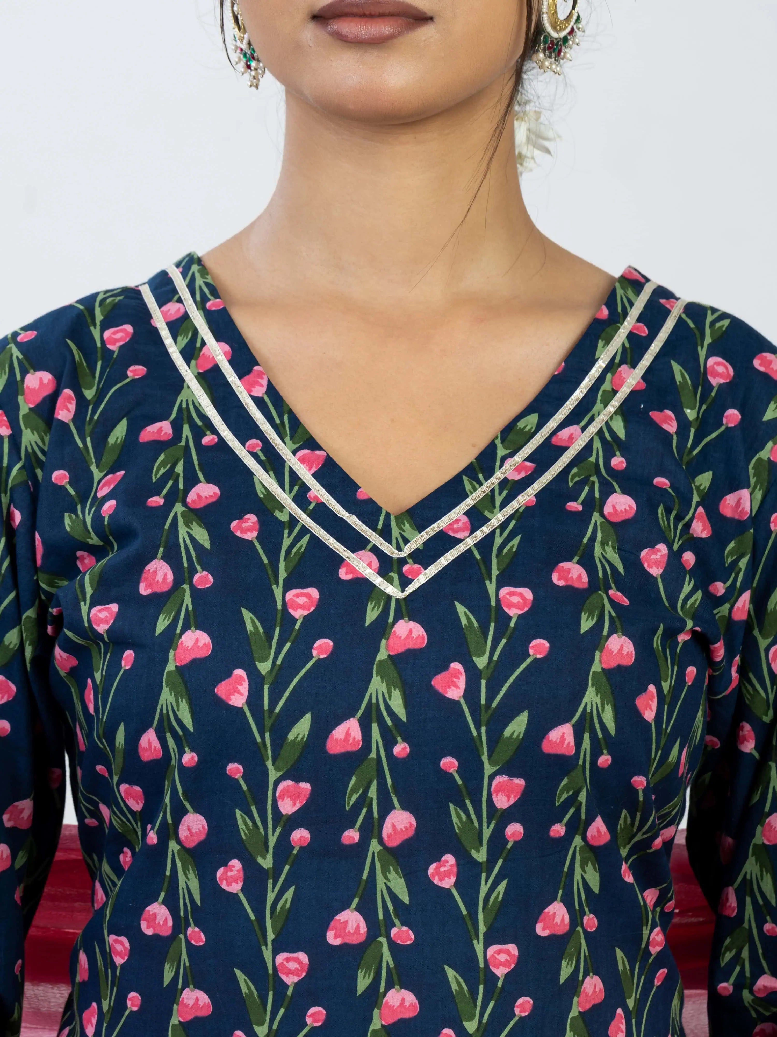 गुलरंग | Handmade Pure Cotton V-Neck Kurta Set with Chiffon Dupatta